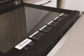 Rúra Indesit IFWS 4841 JH BL čierna farba
