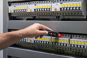 Tester Bosch Professional GVD 1000-17 

 obrázok produktu 5 z 6
