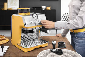 Pákový kávovar De'Longhi EC9155 YE 

 obrázok produktu 9 z 13
