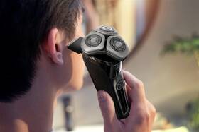 Holiaci strojček Philips X9002/10 sivý

 obrázok produktu 16 z 22