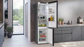 Chladnička s mrazničkou Siemens KG39N2XAG čierna/ocel

 obrázok produktu 9 z 16