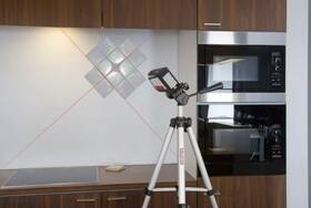 Krížový laser Kreator KRT706310 90° 

 obrázok produktu 2 z 2