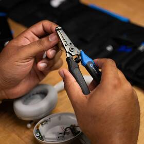 Kliešte iFixit Mandible Wire Strippers IF145-547-1 

 obrázok produktu 5 z 5