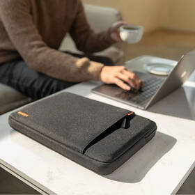 Puzdro na notebook tomtoc Sleeve na 14" MacBook Pro čierne

 obrázok produktu 6 z 6