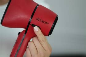 Fén Revlon RVDR5320E červený

 obrázok produktu 12 z 20