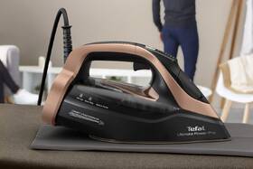 Žehlička Tefal Ultimate Power Pro FV9E50E0 

 obrázok produktu 8 z 9