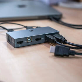 USB Hub Hama KVM prepínač pre 2 PC na 1 monitor, 3xUSB, 1xHDMI sivý

 obrázok produktu 6 z 6