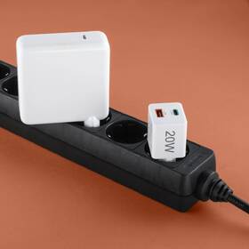 Nabíjačka do siete Hama USB-C + USB-A, PD/QC, 20 W biela

 obrázok produktu 7 z 7
