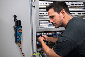 Multimeter Bosch Professional GFM 1000-15  

 obrázok produktu 4 z 6