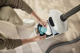 Podlahový vysávač Miele Parquet Flex biely

 obrázok produktu 4 z 10