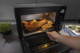 Mini rúra Hisense HOM30AF AirFry čierna

 obrázok produktu 8 z 9