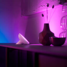 Stolná lampa Philips Bloom, White and Color Ambiance biela

 obrázok produktu 1 z 7