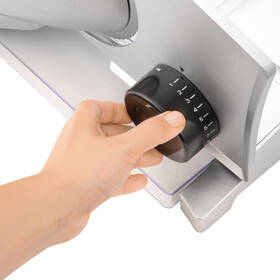 Krájač Sencor SFS 3050SL 

 obrázok produktu 5 z 12