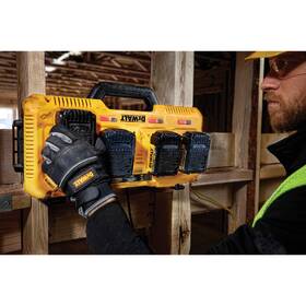 Nabíjačka Dewalt 10,8 V - 54 V XR FLEXVOLT DCB104 

 obrázok produktu 2 z 3