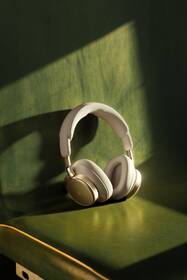 Slúchadlá Bang & Olufsen Beoplay H100 béžová

 obrázok produktu 3 z 4