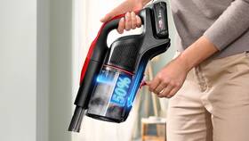 Tyčový vysávač Bosch BBS931PET červený

 obrázok produktu 8 z 22