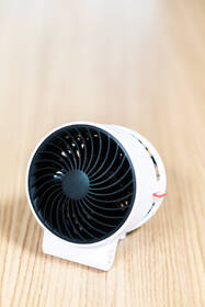 Ventilátor stolový Boneco F50 biely

 obrázok produktu 6 z 9