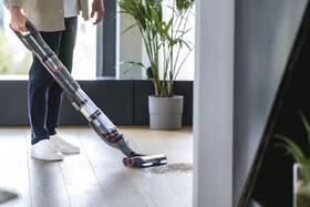 Tyčový vysávač Hoover HFX10H 011 čierny/ružový

 obrázok produktu 20 z 43