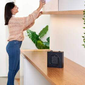 Teplovzdušný ventilátor Black+Decker BXSH1500E čierny

 obrázok produktu 2 z 7