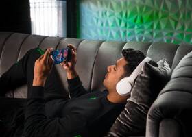 Gamepad Razer Kishi V2 for iOS čierny

 obrázok produktu 10 z 10