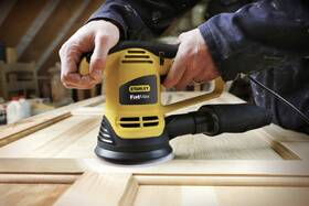 Excentrická brúska Stanley FME440K-QS 480 W 

 obrázok produktu 2 z 2
