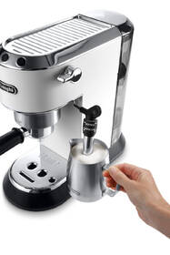 Pákový kávovar De'Longhi EC 685.W biely

 obrázok produktu 5 z 6