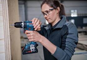 Aku vŕtačka Bosch Professional GSB 18V-90 C (bez batérie) 

 obrázok produktu 2 z 3