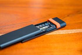 Externý rámček Verbatim Store 'n' Go M.2 NVMe SSD Enclosure Kit, 10 Gbps, USB-C/A čierny

 obrázok produktu 15 z 18
