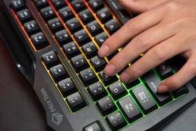 Klávesnica s myšou Meetion C490, US layout + headset + mouse pad podložkou a sluchátky čierna

 obrázok produktu 14 z 19