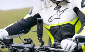 Outdoorová kamera Insta360 X5 Motocyklový balíček čierna

 obrázok produktu 10 z 11