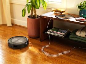 Robotický vysávač iRobot Roomba j7 čierny

 obrázok produktu 15 z 36