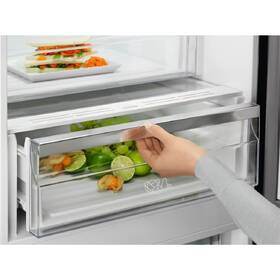 Chladnička s mrazničkou Electrolux LNC7ME32X3 sivá

 obrázok produktu 8 z 11