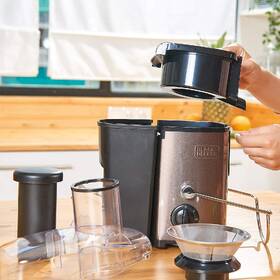 Odšťavovač Black+Decker BXJE600E 

 obrázok produktu 8 z 18