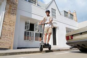 Elektrická kolobežka Xiaomi Scooter 6 Lite čierna/sivá

 obrázok produktu 10 z 10