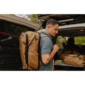 Batoh Peak Design Travel Backpack 45L Coyote 

 obrázok produktu 9 z 11