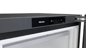 Mraznička Miele FNS 4782 E čierna

 obrázok produktu 4 z 6