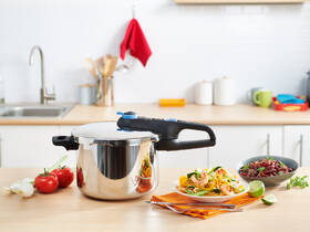 Tlakový hrniec Tefal P2584401, 8 l nerez

 obrázok produktu 5 z 11