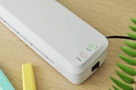 Laminátor DESQ A4 Business biely

 obrázok produktu 8 z 10