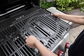 Gril záhradný plynový Weber E-425 Black čierny

 obrázok produktu 6 z 9