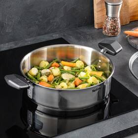 Kastról s pokrievkou Tefal E3067045, 24 cm nerez

 obrázok produktu 3 z 9