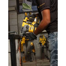 Kladivo Dewalt DCH333NT (bez baterie) 

 obrázok produktu 1 z 3