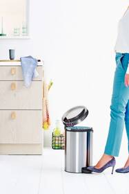 Odpadkový kôš Brabantia 112041 MAT 12 l 

 obrázok produktu 4 z 7