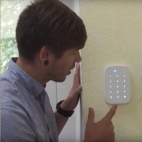 Klávesnice k alarmom AJAX KeyPad biela

 obrázok produktu 3 z 3