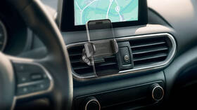 Držiak na mobil GoGEN MCH03 čierny

 obrázok produktu 2 z 2