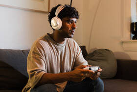 Headset SteelSeries Arctis Nova Pro Wireless biely

 obrázok produktu 12 z 19