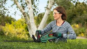 Nožnice na živý plot Bosch UniversalHedgeCut 18-55 (s batériou) 

 obrázok produktu 5 z 6