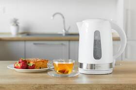 Rýchlovarná kanvica Sencor SWK 1748WH biela

 obrázok produktu 14 z 15