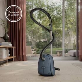 Podlahový vysávač Electrolux EB61C2DBP 

 obrázok produktu 2 z 5