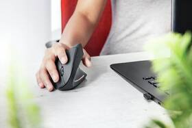 Myš Trust Verto Ergonomic Wireless čierna

 obrázok produktu 5 z 6