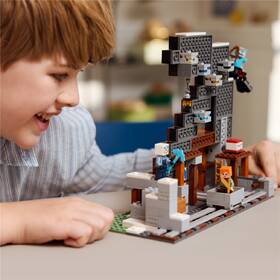 Stavebnica LEGO® Minecraft®  21277 Krumpáčový důl 

 obrázok produktu 3 z 9